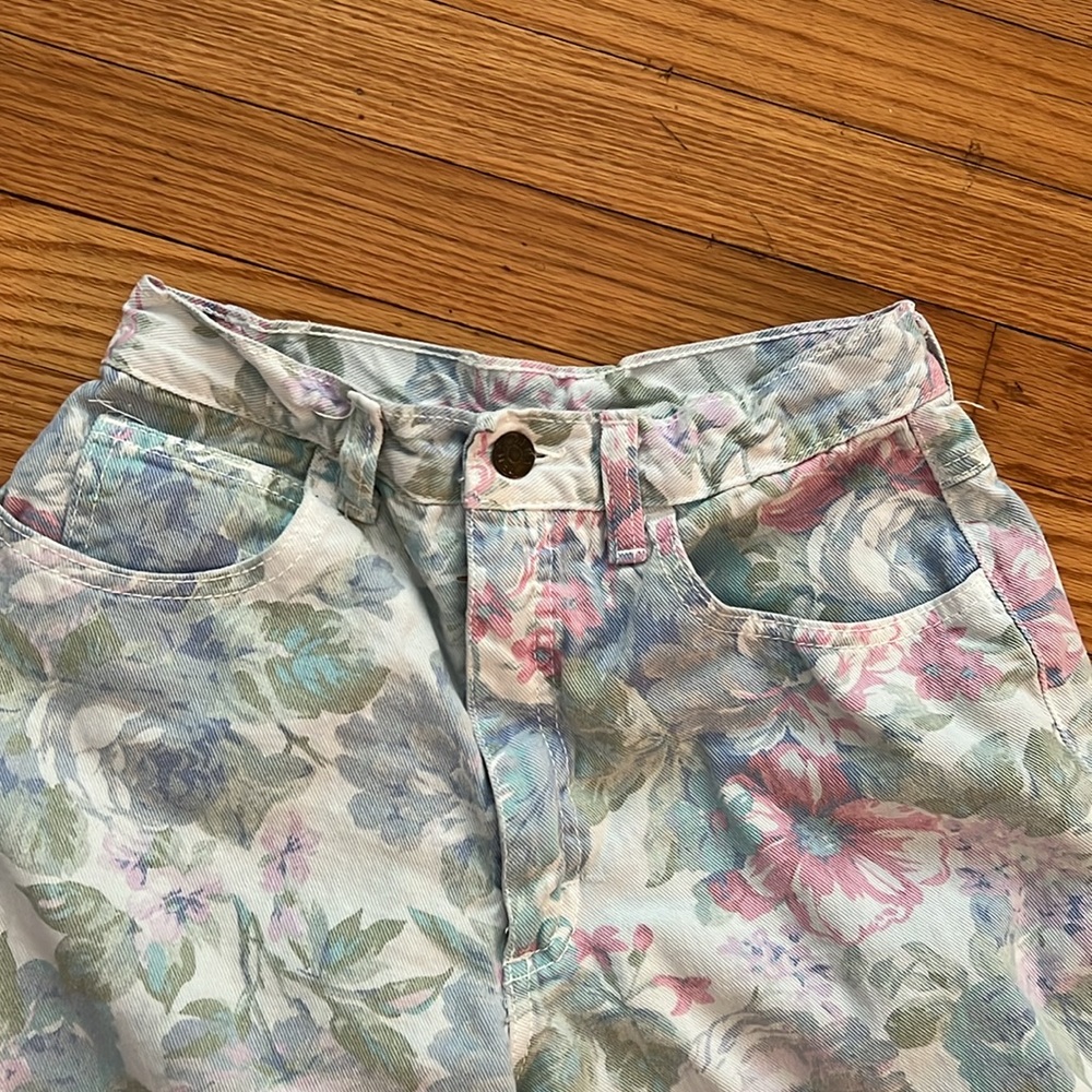 Flowered jeans - Picture 2 of 4